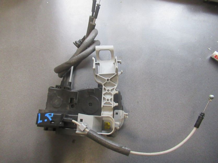 HYUNDAI SONATA HYBRID 2010-2015 2.4 ZAMEK LEWY PRZÓD 81310-3S100R