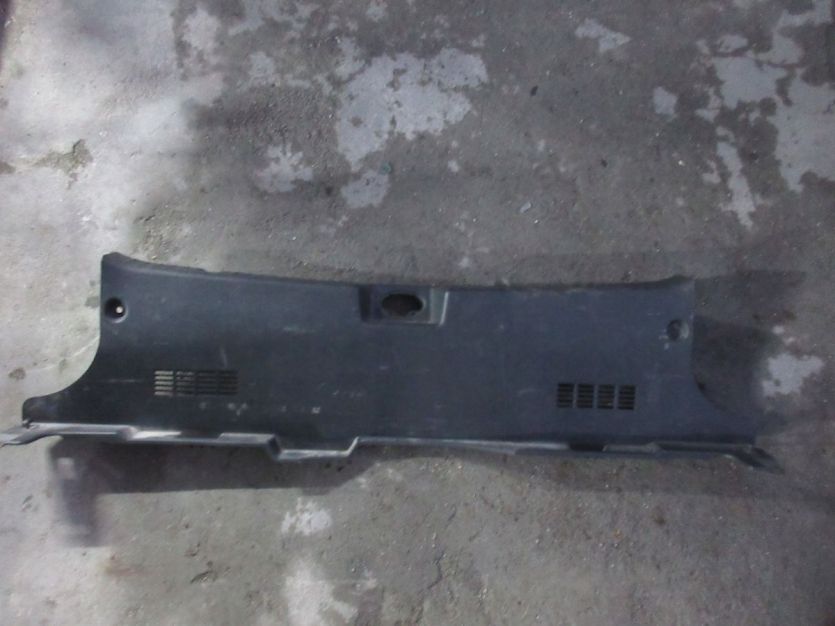 HYUNDAI SONATA IV HYBRID OSŁONA PASA TYŁ USA 12 R. 2.4