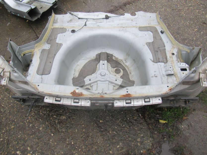 HYUNDAI SONATA SEDAN HYBRID 2010-2015 PAS TYŁ