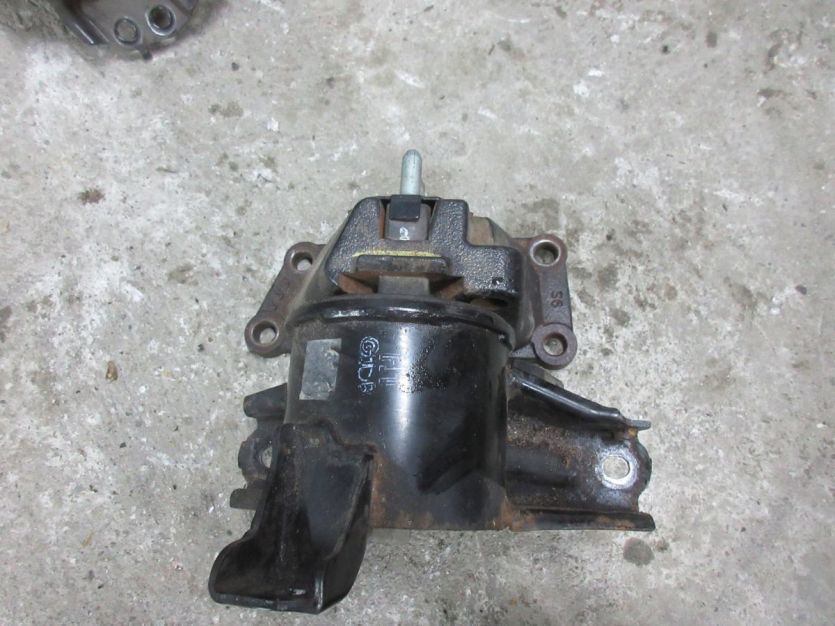 HYUNDAI SONATA HYBRID 2010-2015 2,4 G4KK PODUSZKA ŁAPA SKRZYNI