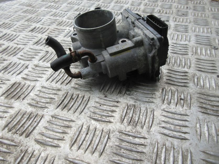 HONDA CIVIC IX SEDAN 12-16 1.8 PRZEPUSTNICA