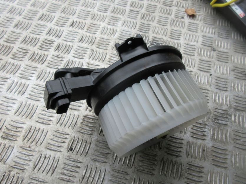 HONDA CIVIC IX SEDAN 12-16 1.8 DMUCHAWA DMUCHAWY