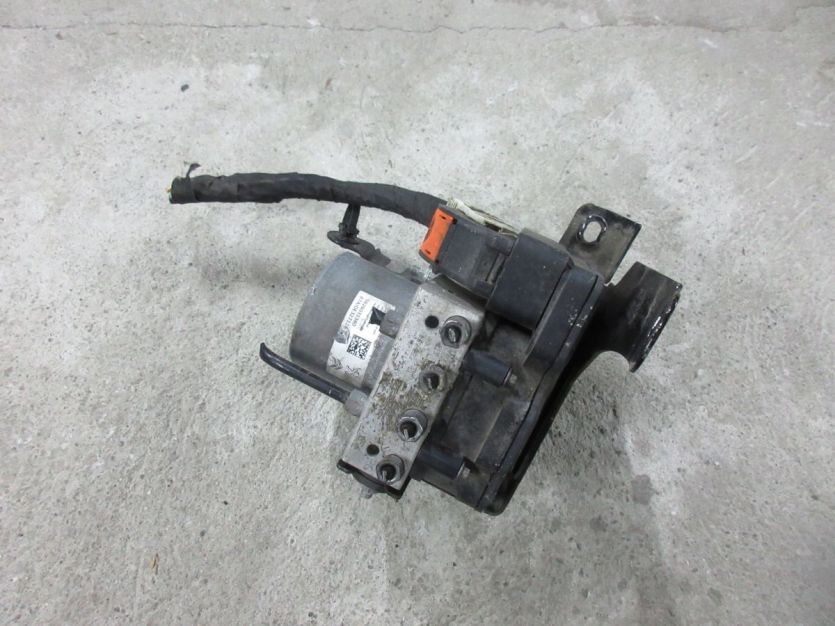 PEUGEOT 5008 II 2018 R. POMPA ABS 9826031380