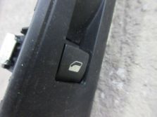 PEUGEOT 5008 II 2018 R. PRZEŁĄCZNIK SZYBY PRAWY PRZÓD