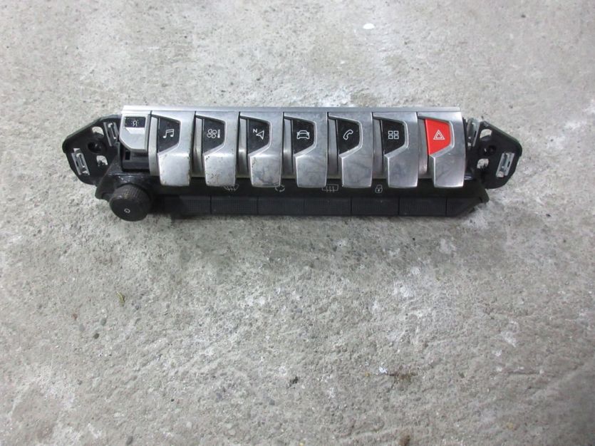 PEUGEOT 5008 II 2018 R. PRZEŁĄCZNIK 9849155DX