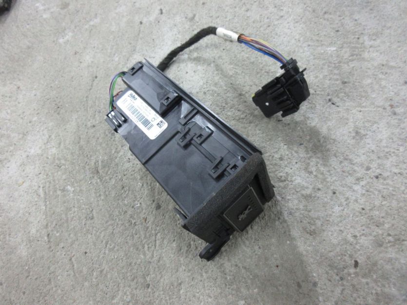 PEUGEOT 5008 II 2018 R. ODŚWIEŻACZ POWIETRZA 9815211577