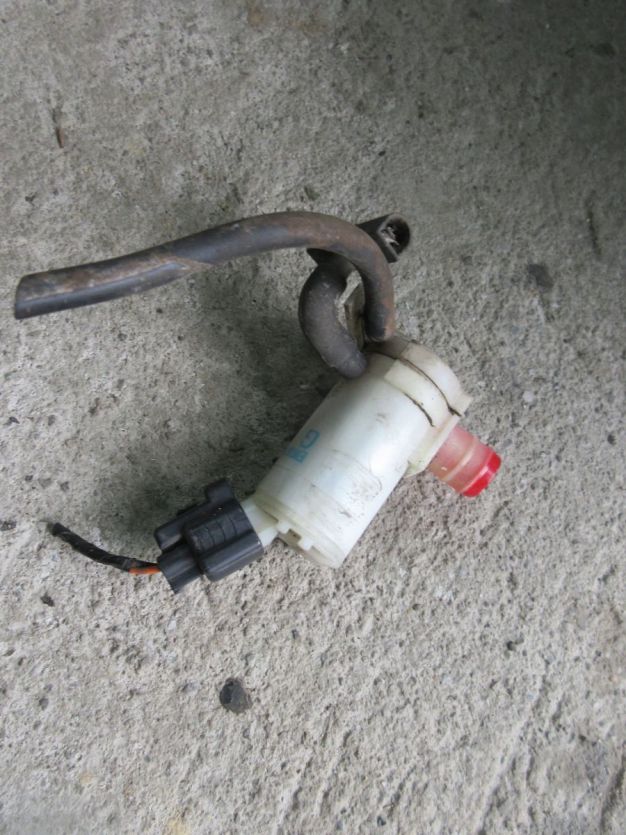 HONDA CIVIC IX SEDAN 12-16 SILNICZEK SPRYSKIWACZY