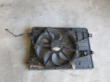 PEUGEOT 5008 II 2018 R. 1.6 THP WENTYLATOR 165KM