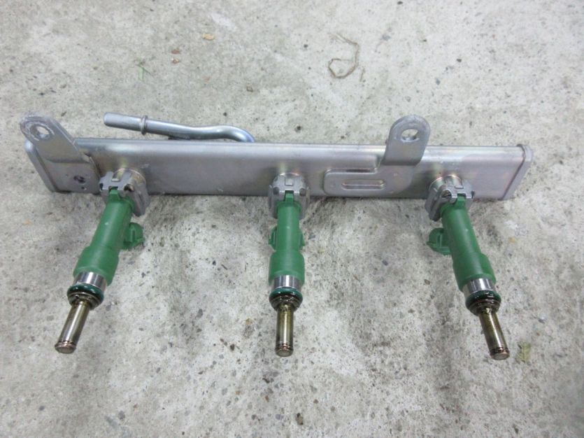 DACIA DUSTER II 21 R. 1.0 TCE H4DF480 WTRYSK WTRYSKIWACZE LPG