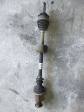 RENAULT THALIA II 2011 R. 1.2 PÓŁOS PRAWA 8200571880