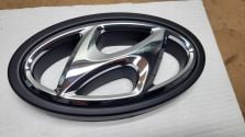 Emblemat znaczek atrapy PRZÓD HYUNDAI i30 III Lift 2020- OE 86352-G4500 NEW