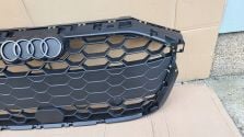 Atrapa chłodnicy GRILL Audi A3 8Y LIFT 24- OE 8Y0853651 BLACK ORYG. NOWY !!