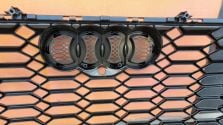 Atrapa chłodnicy GRILL Audi RS5 F5 8W6 LIFT 19- 8W6853651AN AM ORYG NOWY !!