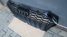 Atrapa chłodnicy GRILL Audi RS4 8W0 B9 LIFT 19- 8W0853651BF BG ORYG NOWY !!