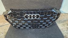 Atrapa chłodnicy GRILL Audi RSQ3 83A 19- Q3 RS 83A853651D ORYGINAŁ NOWY !!!