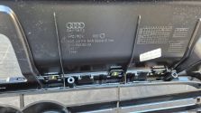 Atrapa chłodnicy GRILL Audi A3 8V LIFT 16-20 OE 8V5853651M ORYG. NOWA !!!