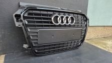 Atrapa chłodnicy GRILL Audi A1 8X0 10-14 OE 8X0853651 BLACK ORYG. NOWA !!!