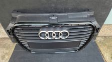 Atrapa chłodnicy GRILL Audi A1 8X0 10-14 OE 8X0853651 BLACK ORYG. NOWA !!!