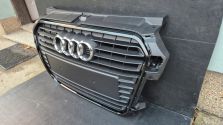 Atrapa chłodnicy GRILL Audi A1 8X0 10-14 OE 8X0853651 BLACK ORYG. NOWA !!!