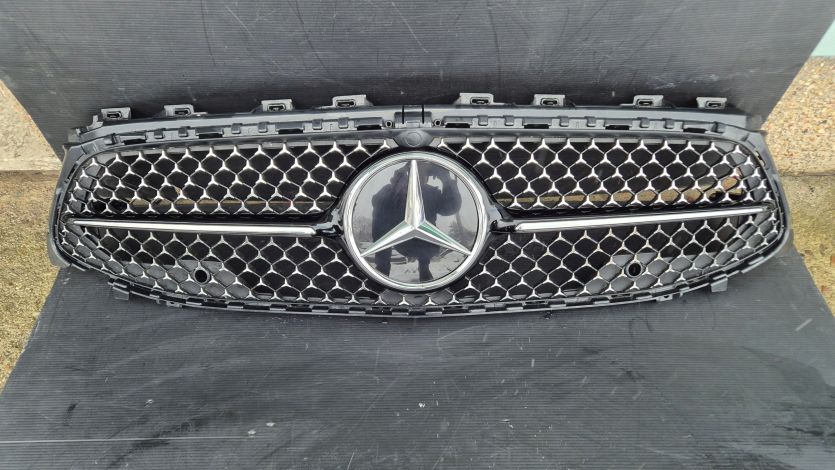 Atrapa chłodnicy GRILL Mercedes CLA W118 C118 LIFT AMG OE A1188883800 NOWY!