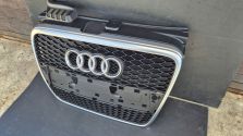 Atrapa chłodnicy GRILL Audi RS4 B7 8E0 05-08 8E0853651L ORYG. NOWA RARYTAS!