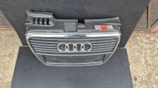 Atrapa chłodnicy GRILL Audi A4 B7 8E0 2005-2008 OE 8E0853651Q ORYGINAŁ !