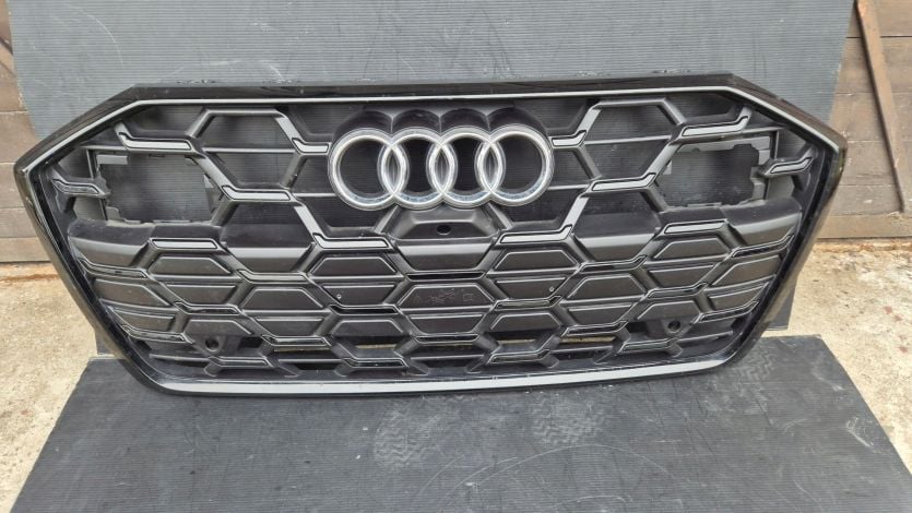 Atrapa chłodnicy GRILL Audi A6 C8 4K LIFT PDC OE 4K0853651T BLACK ORYGINAŁ