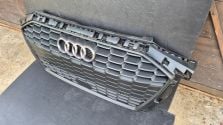 Atrapa chłodnicy GRILL Audi A3 8Y 2020- S-LINE OE 8Y0853651 Stan BDB ORYG !