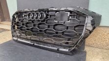 Atrapa chłodnicy GRILL Audi RSQ8 SQ8 Q8 18-23 OE 4M8853651BK BL BN BM NOWY!