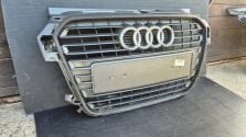 Atrapa chłodnicy GRILL PRZÓD Audi A1 8X0 10-14 OE 8X0853651 ORYGINAŁ CARBON