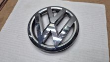 Emblemat Znaczek Logo w Grill VW Volkswagen Touran II Caddy Passat B7