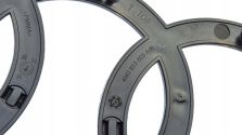 Emblemat Znaczek Logo AUDI Atrapy GRILLA Q7 2024- CZARNY OE 4M0853605 A/B
